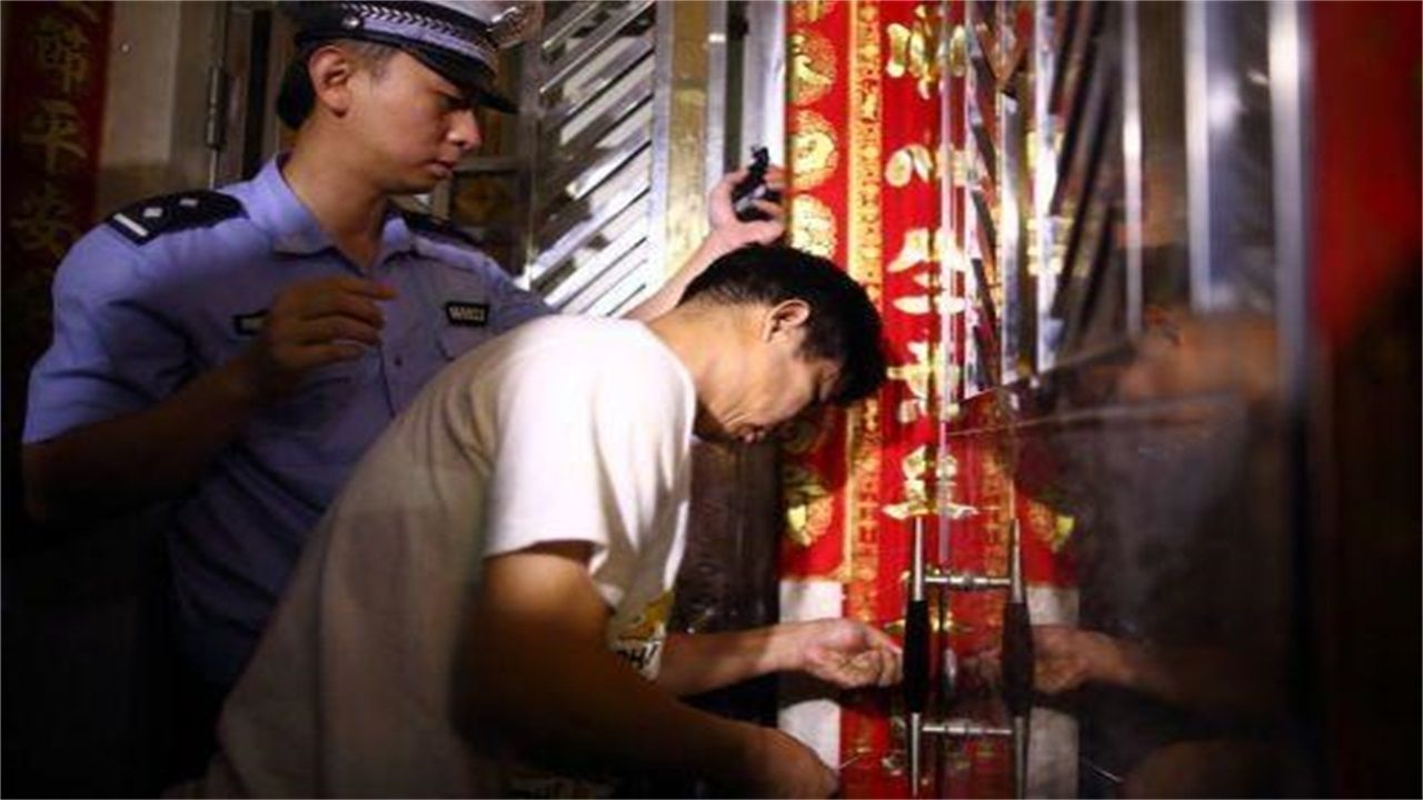 剑河县请开锁师傅开了锁后，师傅